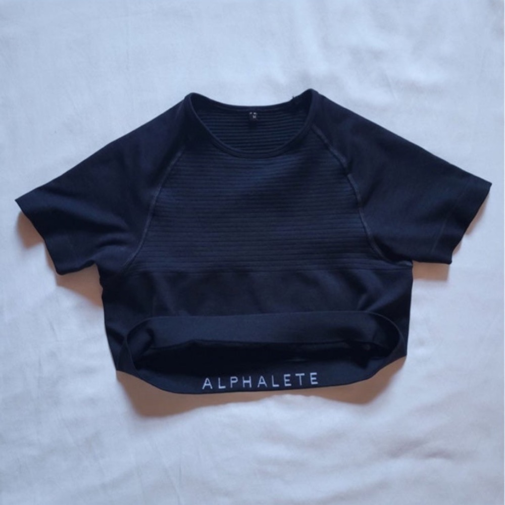 Alphalete crop top